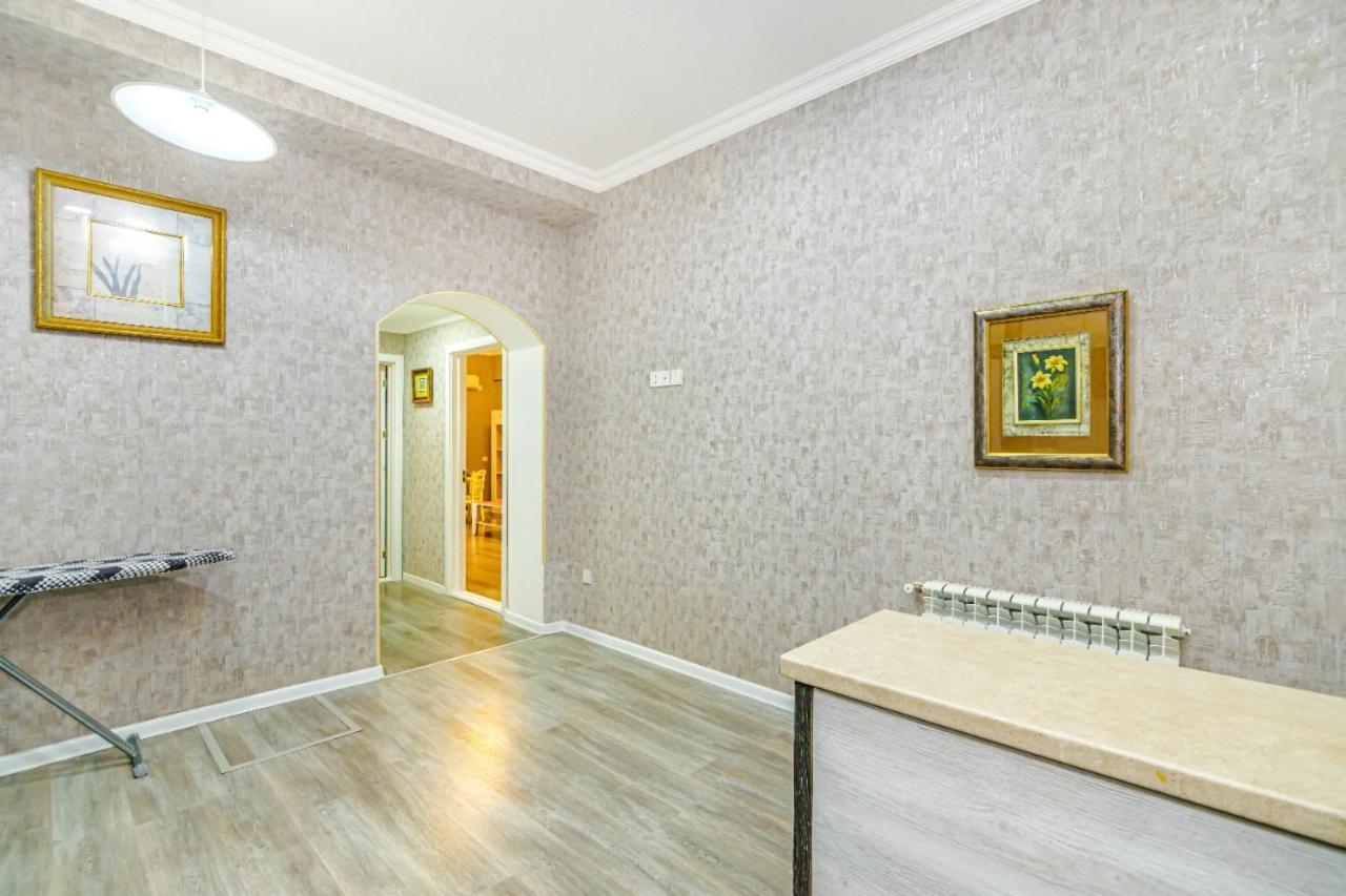 M Estate 1 Room Targovu Баку Екстер'єр фото