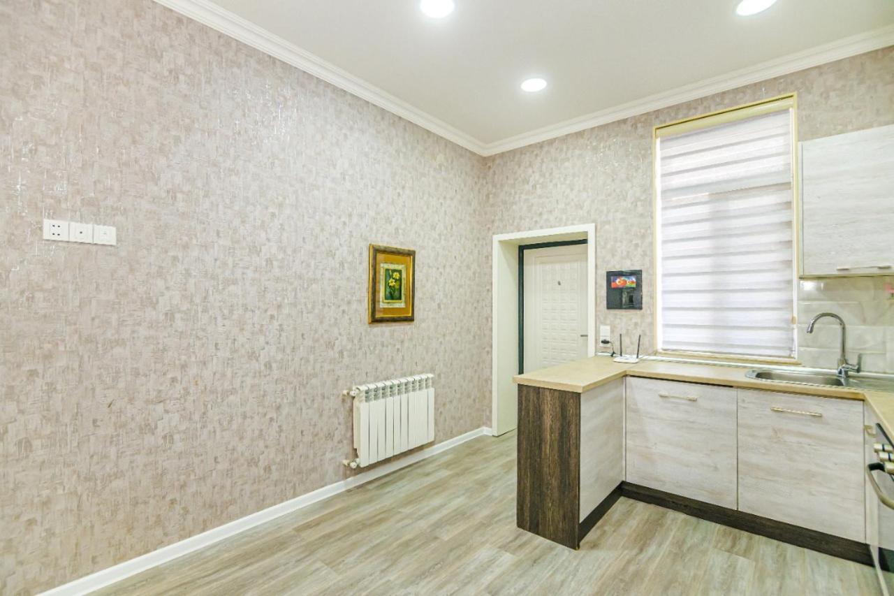 M Estate 1 Room Targovu Баку Екстер'єр фото